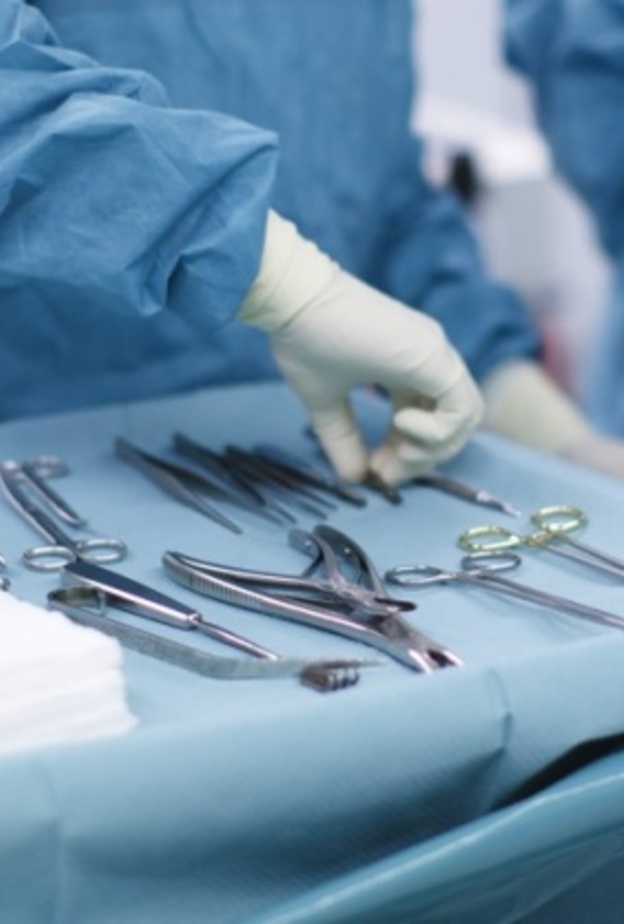  فريق طبي سعودي يسجل براءة اختراع عالمية في مجال الجراحة