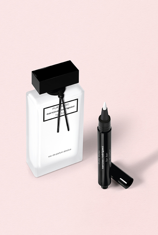 احتفلي بذكرى ماء FOR HER PURE MUSC  بنسخة مميزة  فاخرة صِرفة من Narciso Rodriguez