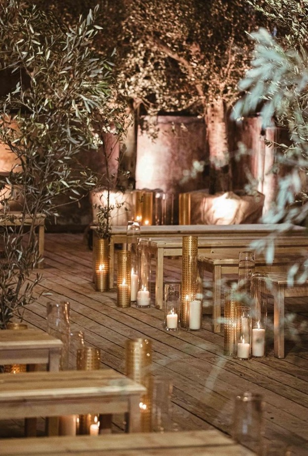  اللون الذهبي الملوكي في زينة و ديكور حفل الزفاف من تنفيذ Strawberry and Champagne