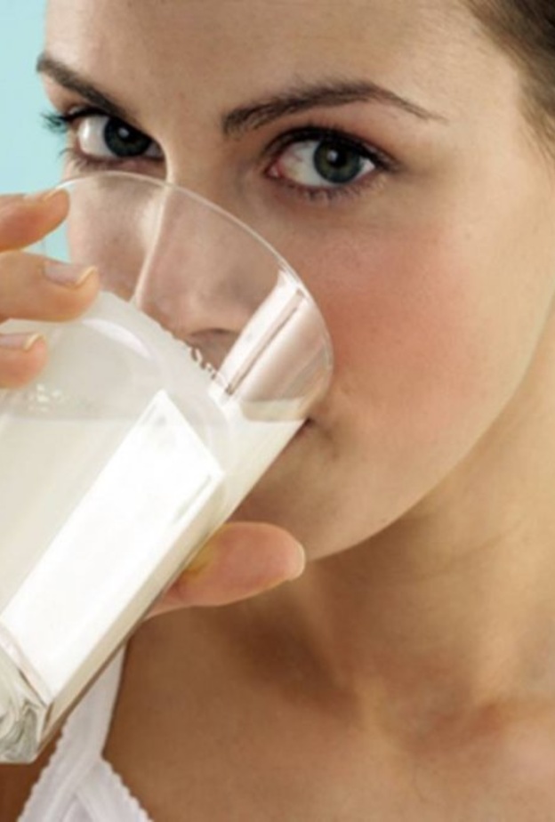 منتجات اللبن خالية الدسم تكون قليلة السعرات الحرارية ولا تحتوي على الدهون