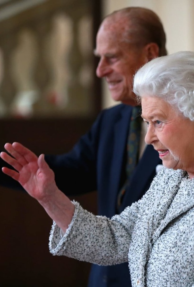  الملكة ستغادر بالمورال مبكرا