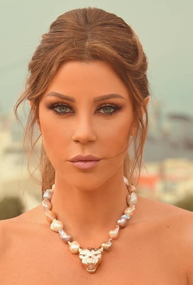 مكياج كارلا حداد