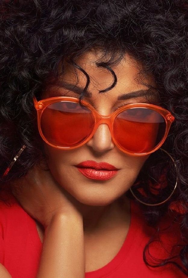 سميرة سعيد في بوستر أغنية قط وفار