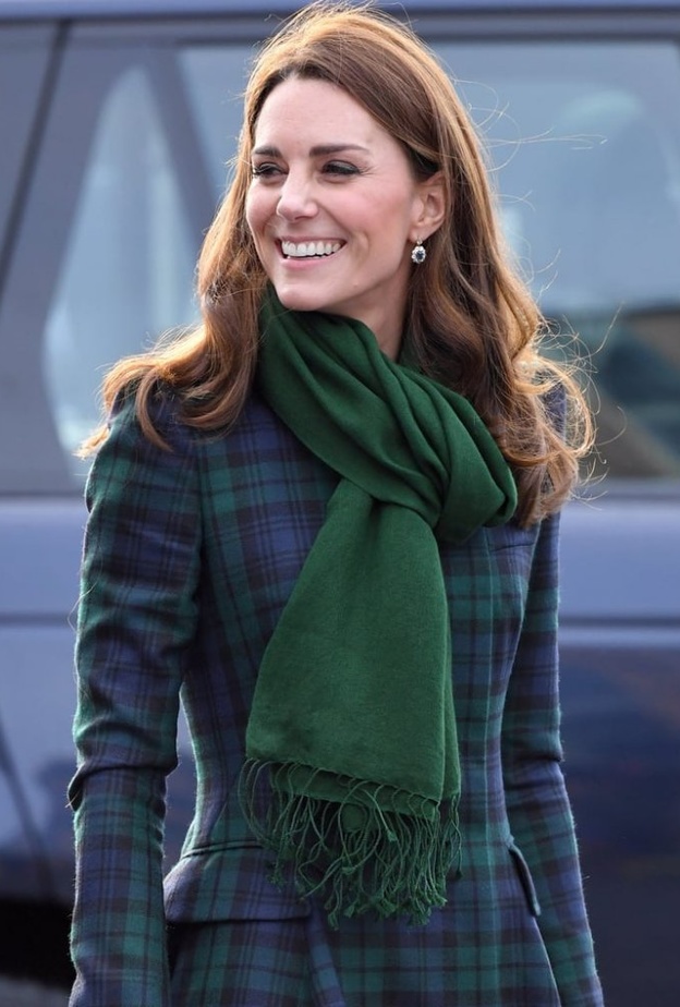 إطلالات قديمة لسيدات العائلة المالكة البريطانية أحيتها كيت وميغان