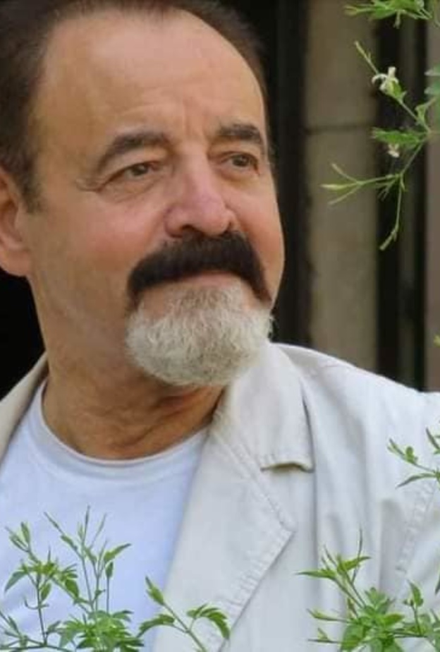 وفاة الفنان مروان إدلبي