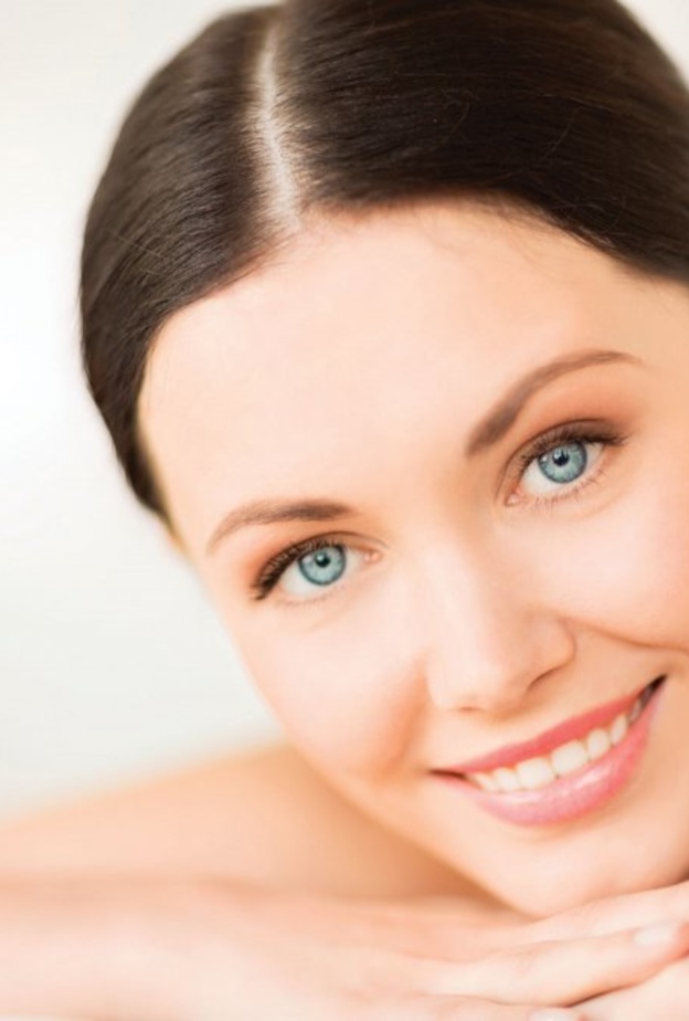 أفضل روتين للعناية بالبشرة الدهنية ليلا