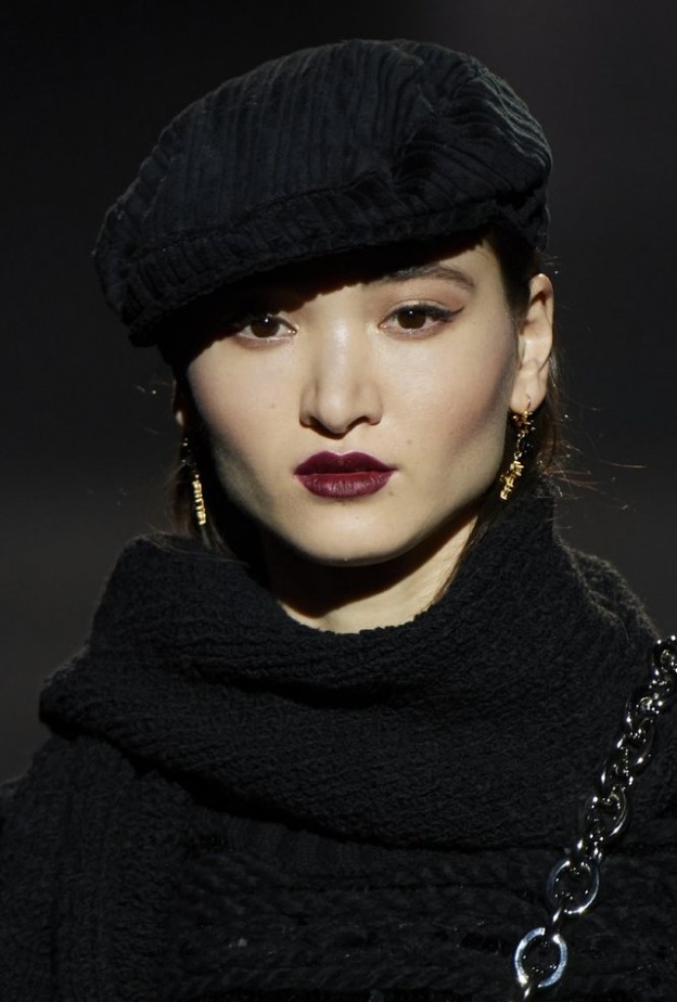 اجمل درجات احمر الشفاه المخملي في خريف 2020 من دار Dolce & Gabbana