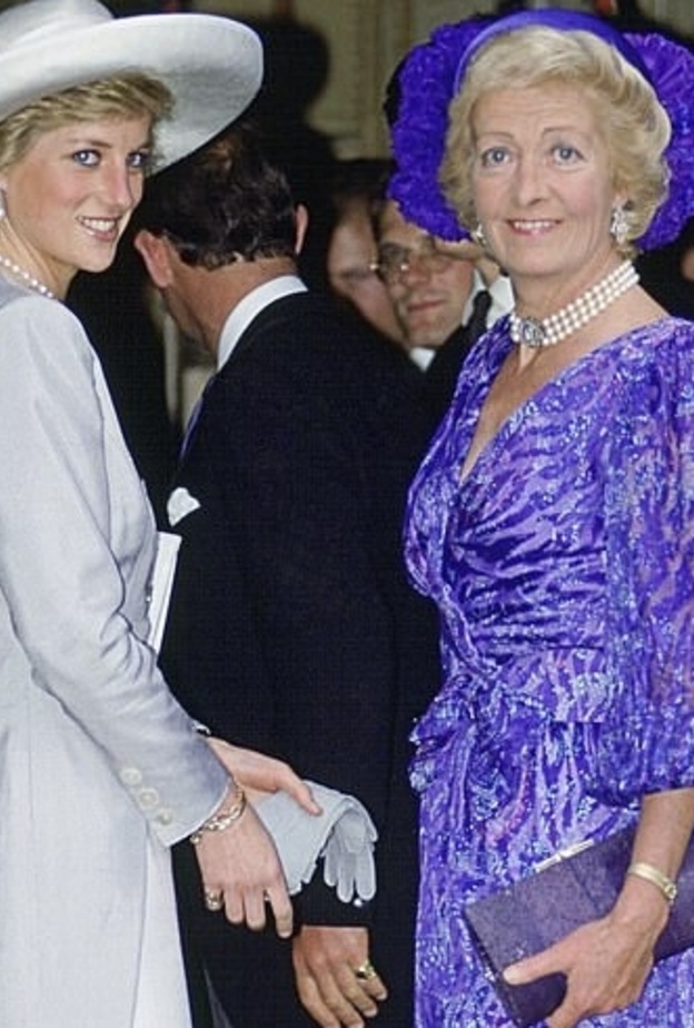الأميرة ديانا ووالدتها