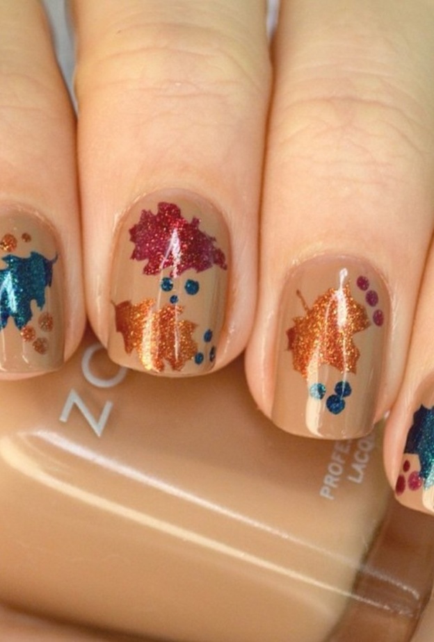 صيحات اظافر خريف 2020 البارزة