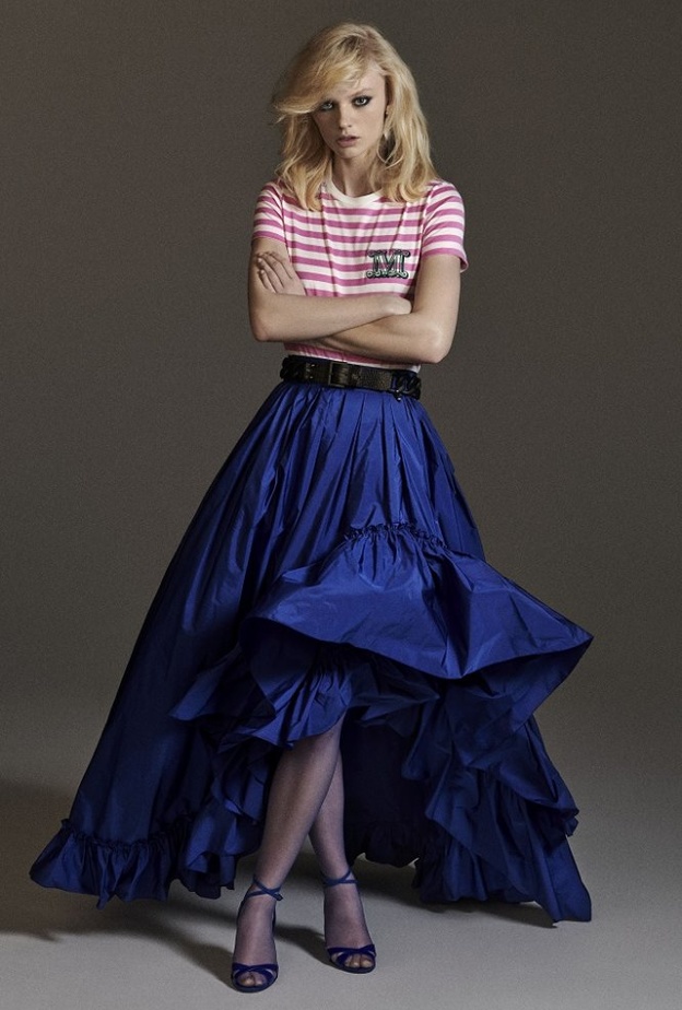 لإطلالة مميّزة في سهراتك.. اختاري أزياء Max Mara 