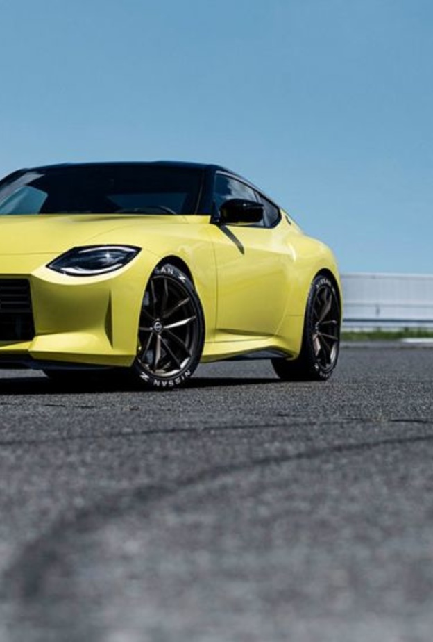 مقصورة كلاسيكية في سيارة Z Proto