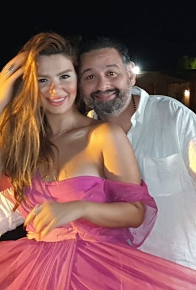 أمير شاهين وخطيبته