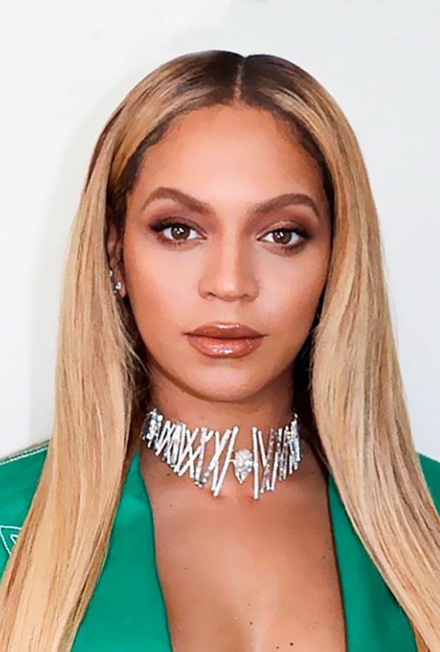 اجمل مجوهرات بيونسيه فاتنة بعقد الماس من ميسيكا Messika