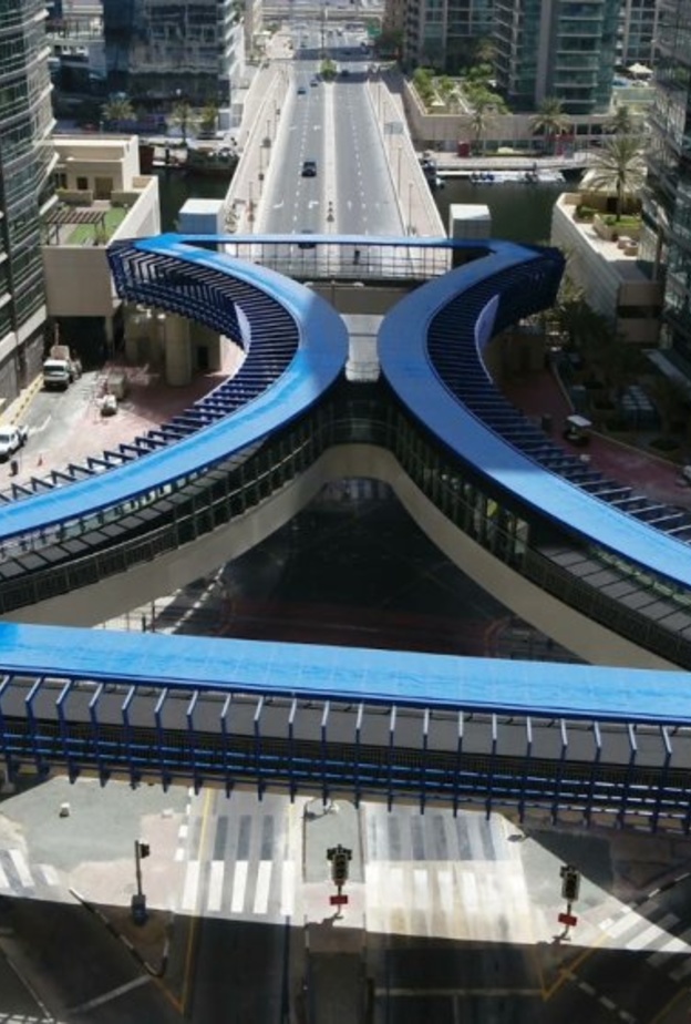 افتتاح جسر للمشاة في شارع الملك سلمان هو الأول من نوعه في دبي