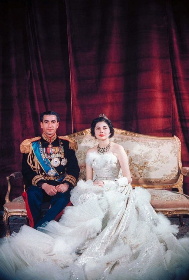 ازياء عسكرية للعرسان محمد رضا بهلوي شاه إيران Shah Mohammed Reza Pahlavi of Iran
