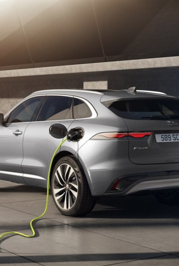 جاغوار تحدد موعد الإعلان عن رانج روفر الكهربائية