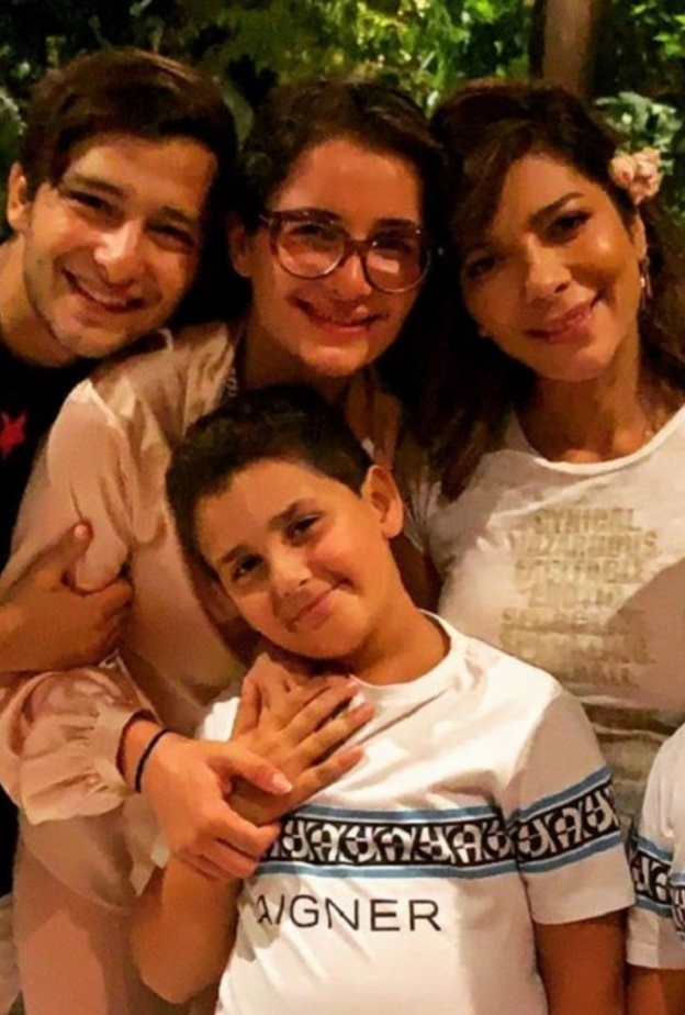 أصالة وأسرتها