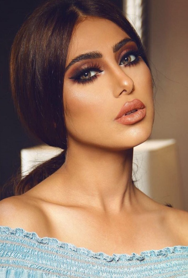 مكياج سموكي ثقيل على طريقة شيلاء سبت