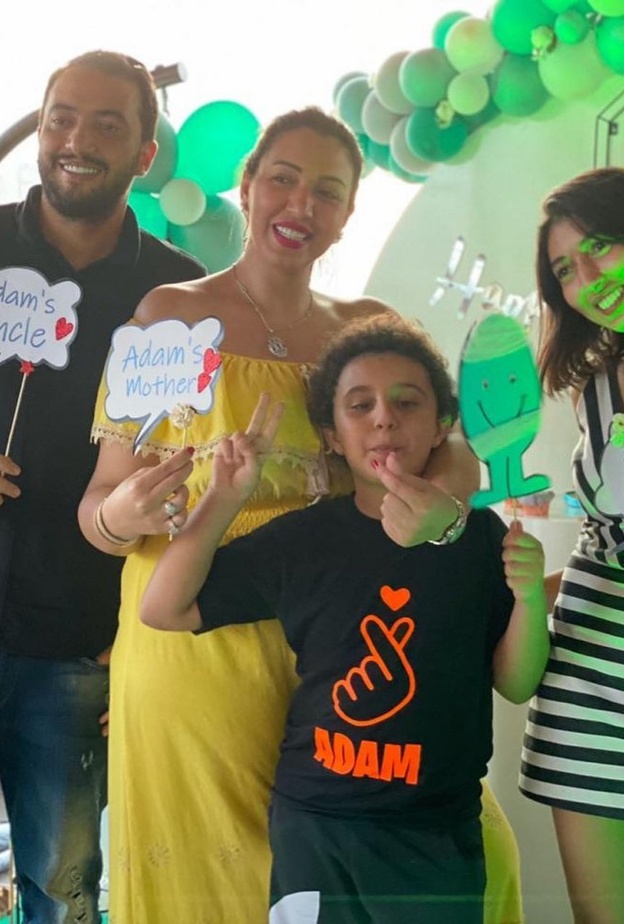 اسماء لمنور تحتفل بعيد ميلاد ابنها الـ9 بحضور شقيقها