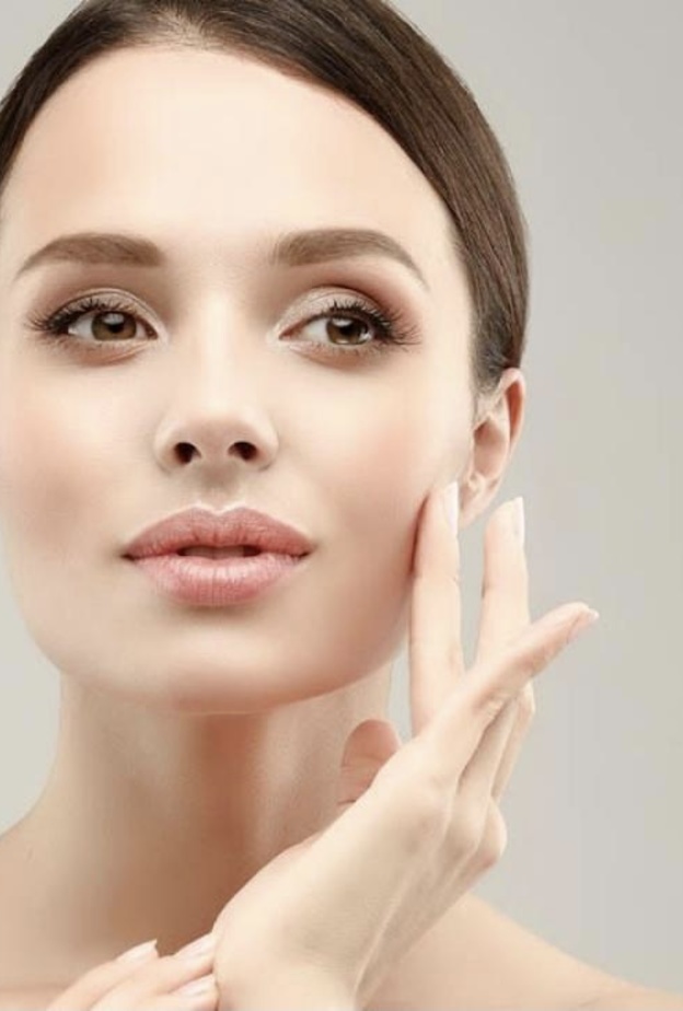  فوائد الفازلين للوجه قبل النوم