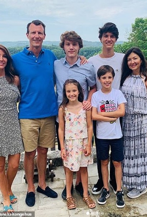  الأمير يواكيم يعود إلى عمله