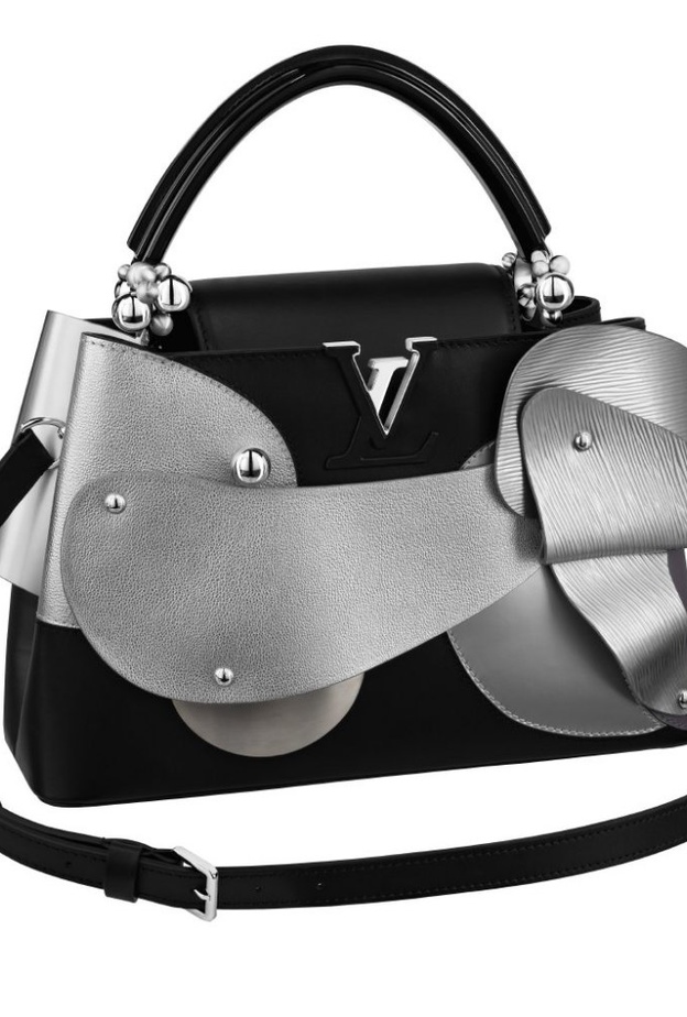 حقيبة كابوسين من لويس فويتون بتصميم الفنان تشاو تشاو