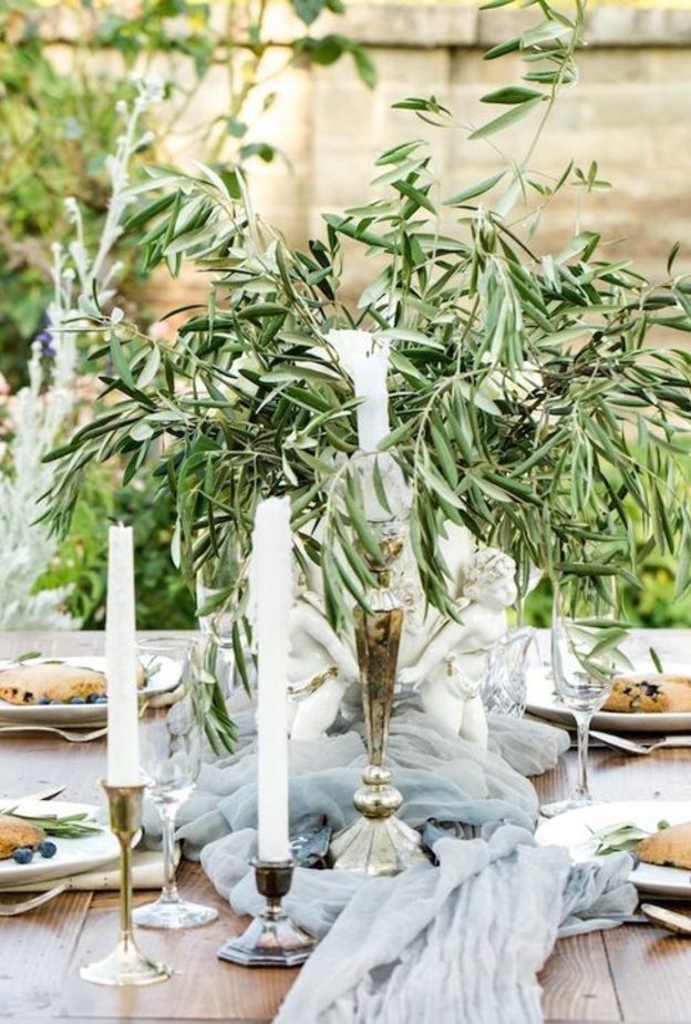  اشجار و اغصان الزيتون تناسب حفلات الزفاف الصيفية