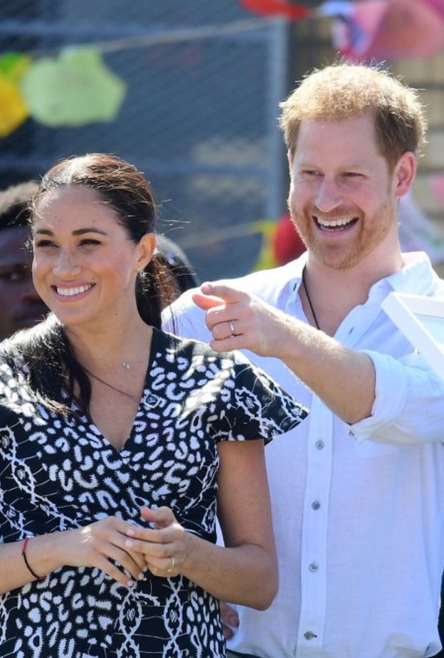 رحلة هاري وميغان إلى أفريقيا