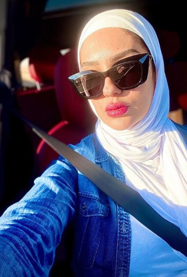 مي فخري ترتدي الحجاب