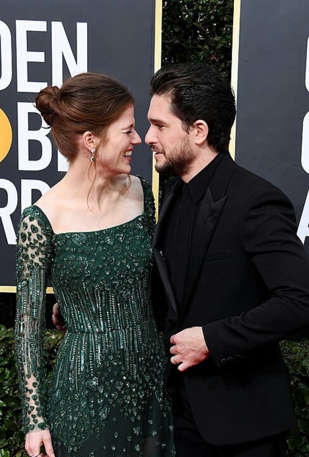 كيت هارينجتون وروز ليزلي نجما Game of Thrones ينتظران طفلهما الأول 