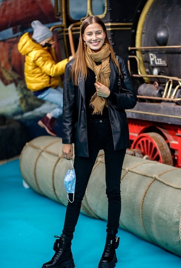 نيكول بوتورالسكي