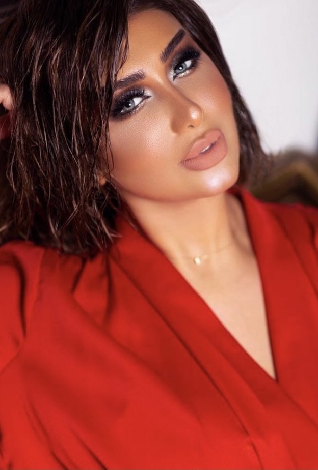 عمليات تجميل النجمة الخليجية هنادي الكندري