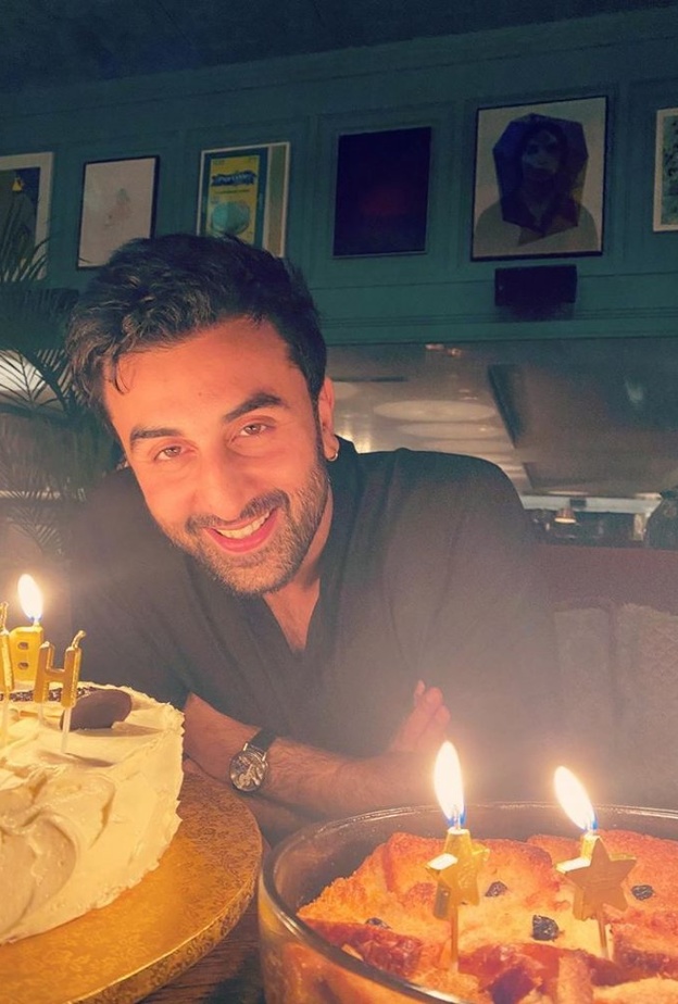 عليا بهات تهنئ رانبير كابور بعيد ميلاده