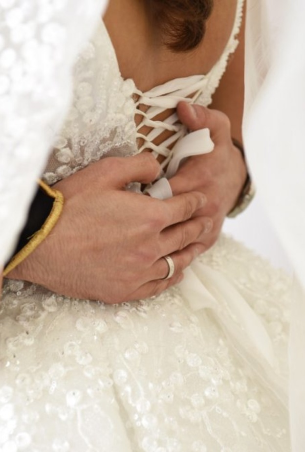 لقطه لعروسين من المصورة السعودية سمر الشريف