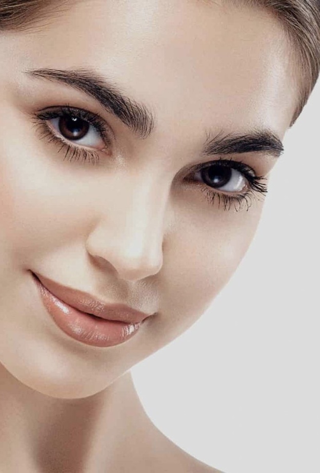  افضل ماسكات طبيعية لتنظيف الوجه وتفتيح لونه