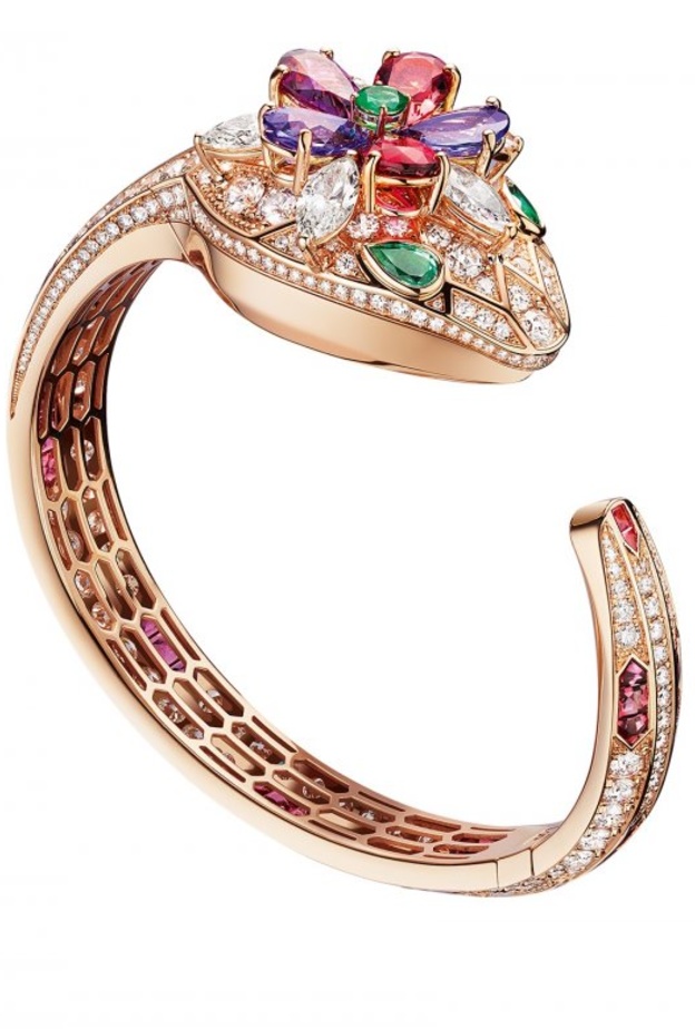 ساعة من بولغري Bvlgari