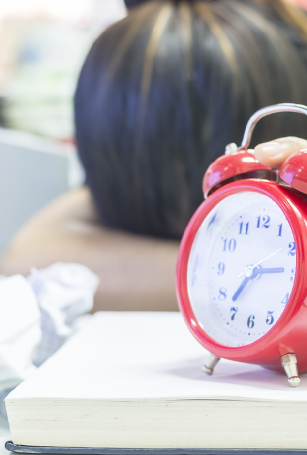  اضرار السهر على الصحة النفسية