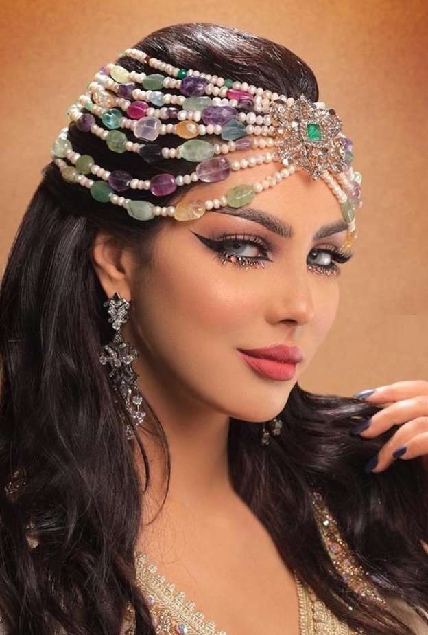 ابتسام تسكت تحتفل بعيد ميلادها اليوم