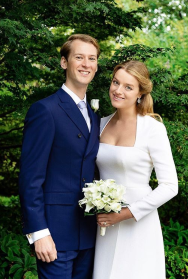 زواج فلورا حفيدة الأميرة ألكسندرا بشكل سري ومفاجئ