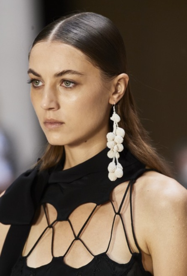  الأقراط المنفردة من عرض Mario Dice