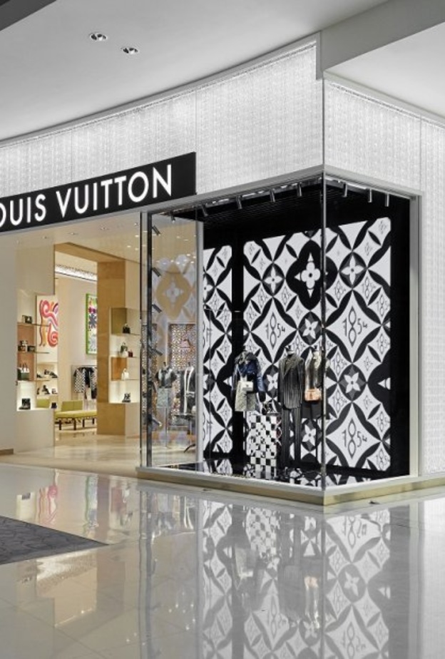 دار "لويس فويتون" تفتح متجرها المجدد في دبي مول