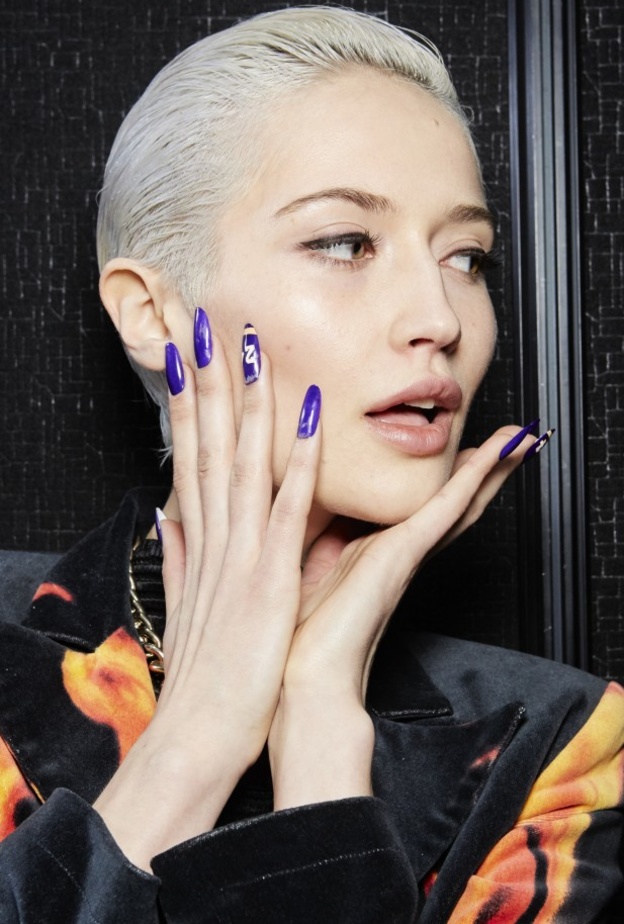 احدث رسومات طلاء الاظافر الهندسية 2020 بأسلوب Philipp Plein