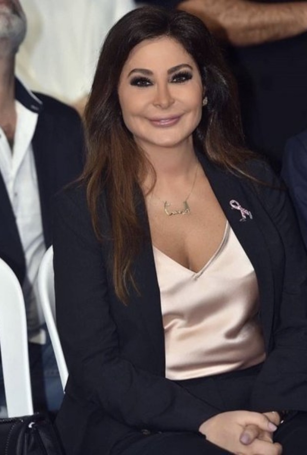 اليسا اصيبت بسرطان الثدي وشفيت منه