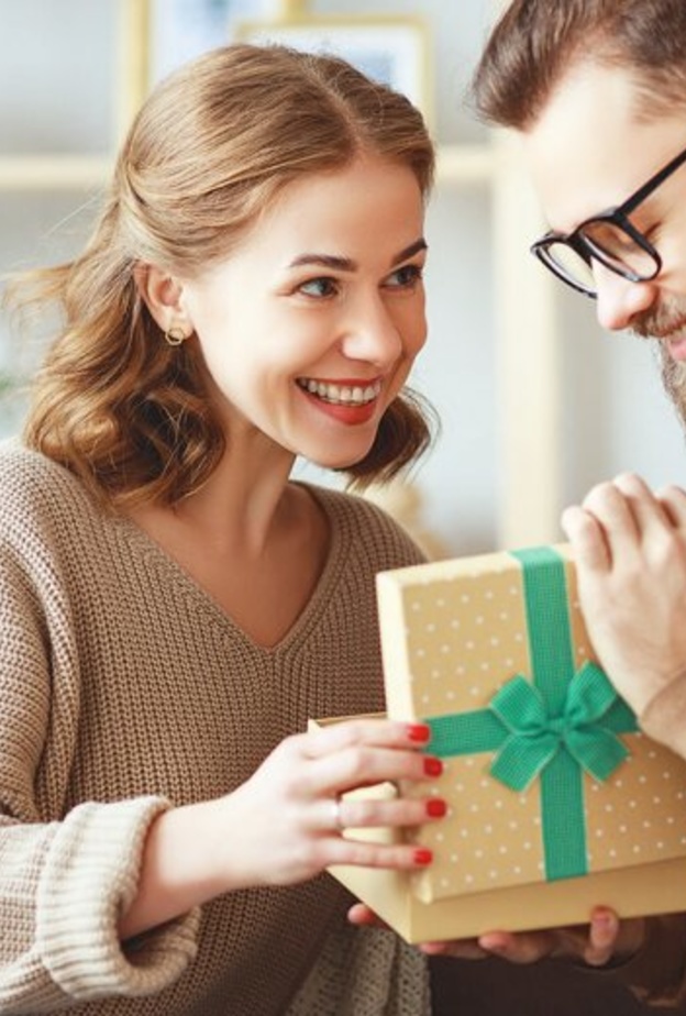  طرق تبعد الملل عن العلاقة الزوجية- عنصر المفاجأة