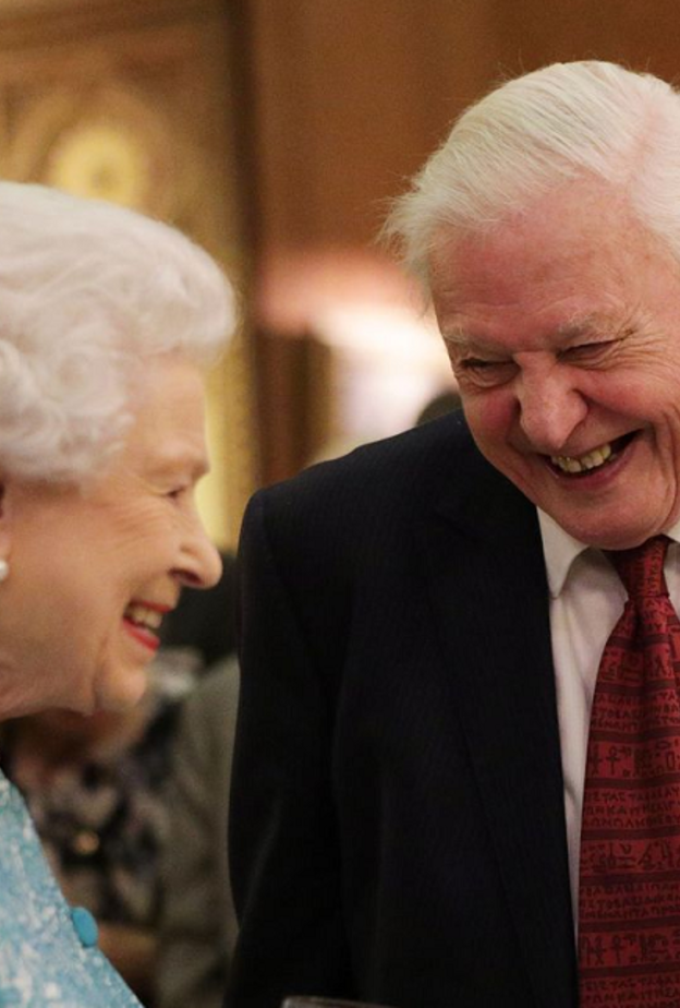 علاقة قوية تريط السير ديفيد آتينبارا بالعائلة المالكة البريطانية