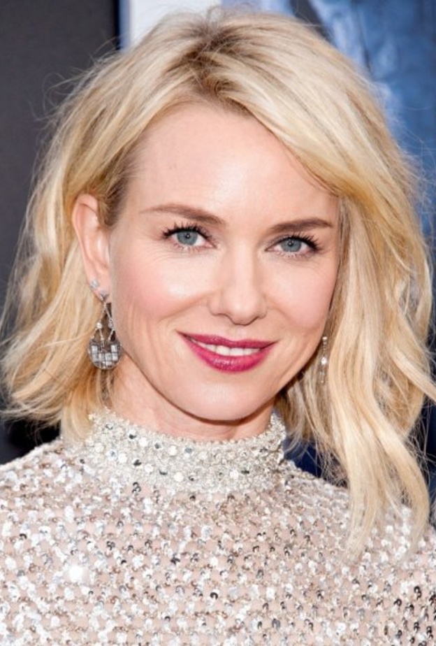 نايومي واتس من مواليد الميزان