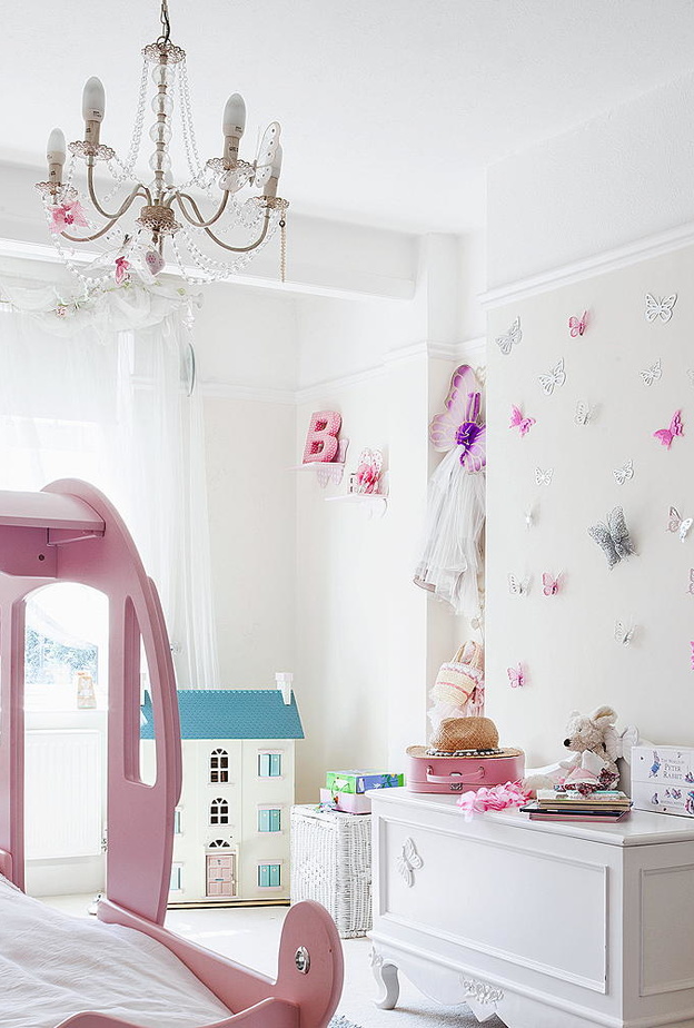  ديكورات حوائط تعطي غرفة النوم طابع أنثوي