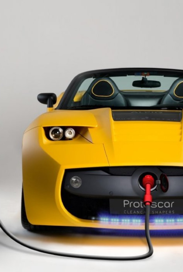 السعودية توافق على استيراد السيارات الكهربائية