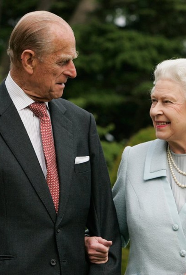  ملكة بريطانيا تعود إلى قلعة وندسور