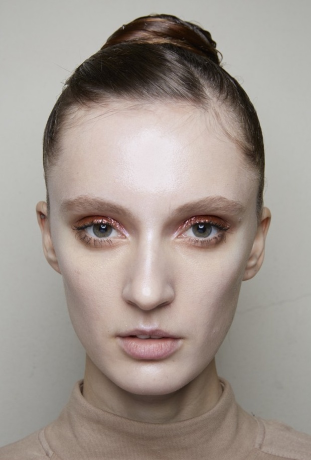 احدث صيحات المكياج لإطلالة مميزة في خريف 2020 من وحي Cividimi 